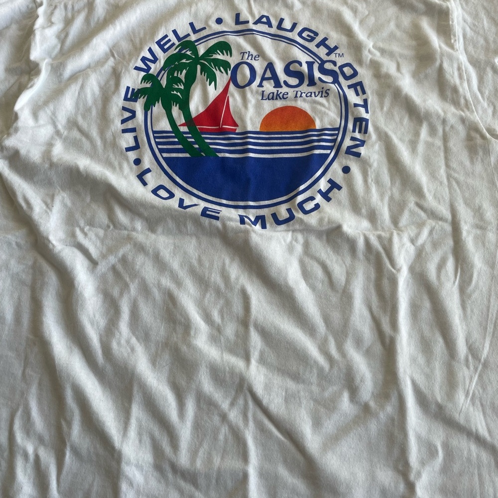 White Oasis Graphic T-Shirt